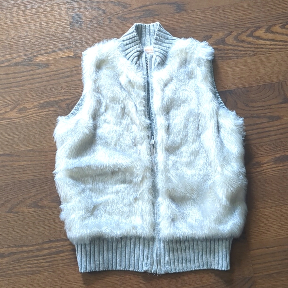 Gymboree Girls Winter Fuzzy Vest Large